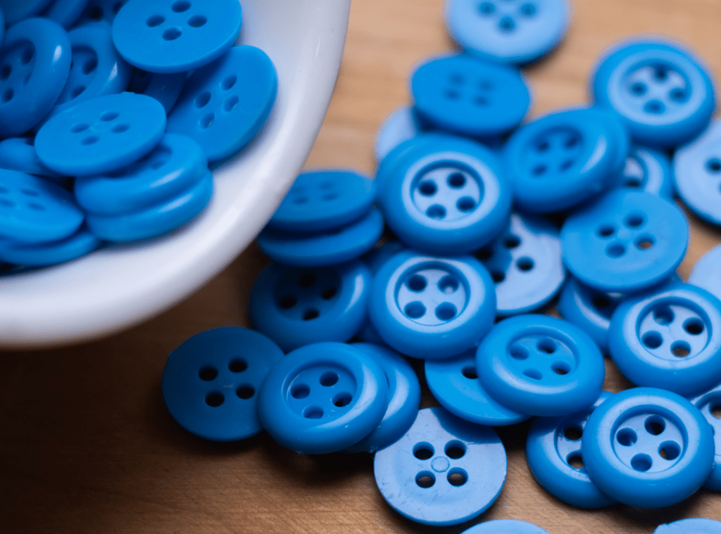 Read more about the article BEST PLACES TO BUY POLYESTER BUTTONS IN GUJARAT: SUPPLIER GUIDE