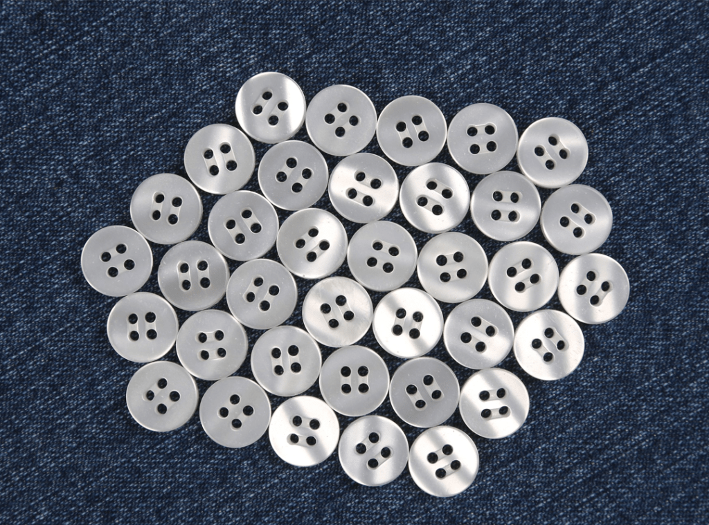 Read more about the article KEY FACTORS TO CONSIDER WHEN CHOOSING MANUFACTURERS OF PEARL BUTTONS IN INDIA