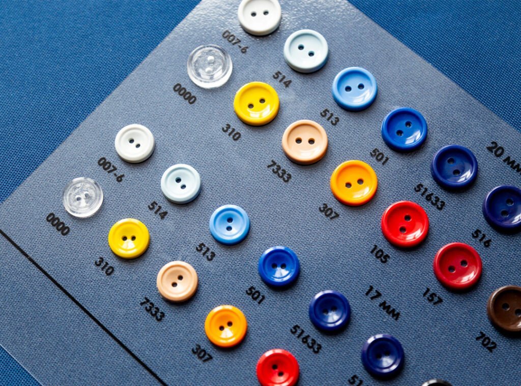 Read more about the article POLYESTER BUTTON MANUFACTURER IN DELHI: BEST PRICES FOR BULK ORDERS