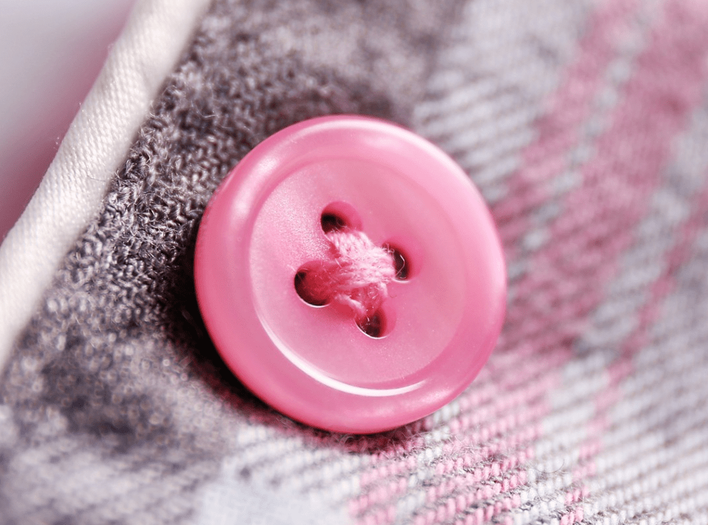 Read more about the article THE EVOLUTION OF POLYESTER BUTTONS: FROM CHINA TO INDIA