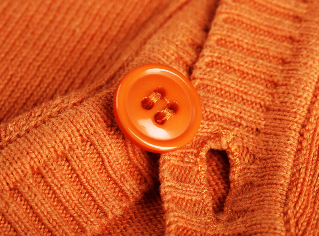 Read more about the article CUSTOMISATION OPTIONS OFFERED BY SWEATER BUTTON MANUFACTURERS IN INDIA