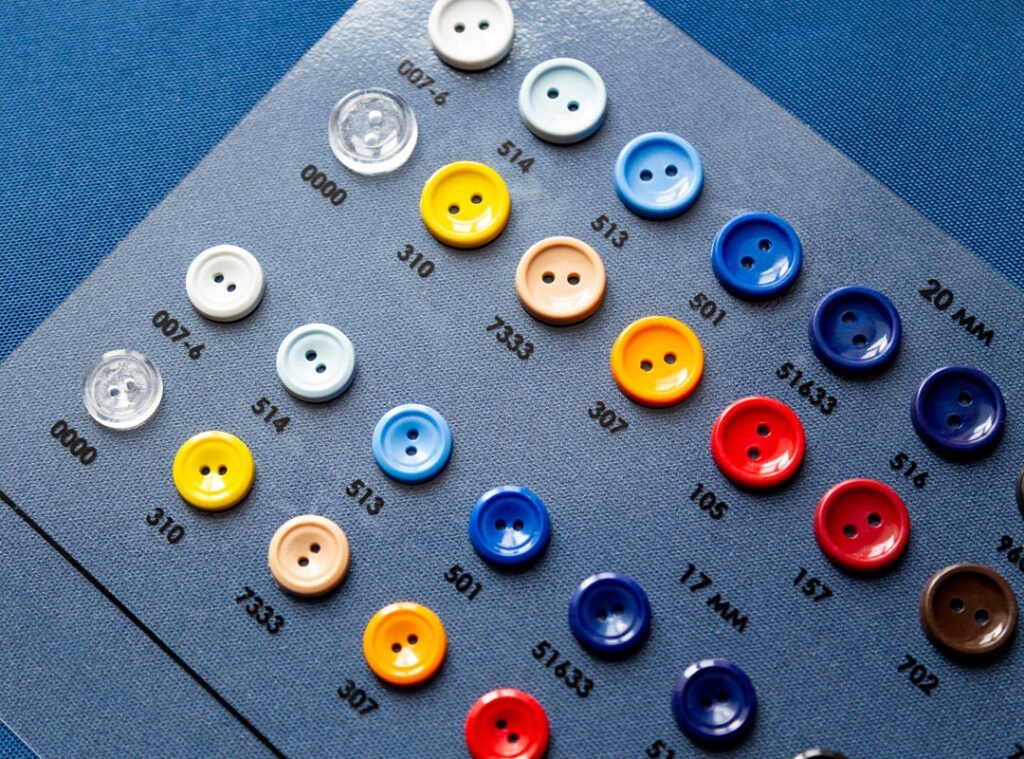 Read more about the article BUTTON MANUFACTURERS IN INDIA: THE ROLE OF PRECISION IN BUTTON SIZE AND THICKNESS